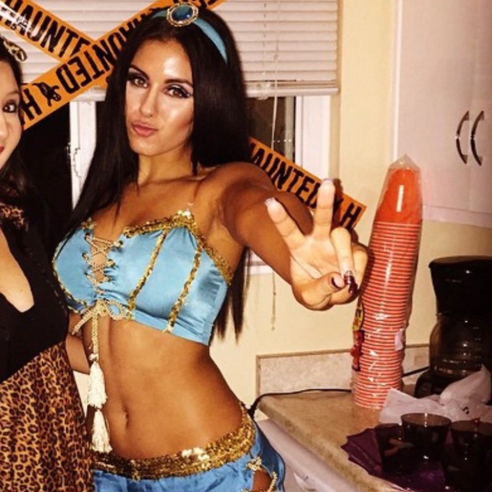 Jasmine Halloween costume 🎃 👻